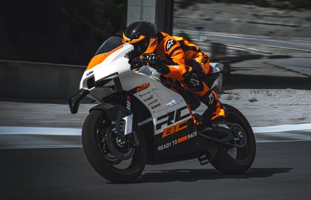 KTM RC 8C 2024