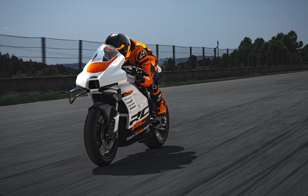 KTM RC 8C 2024