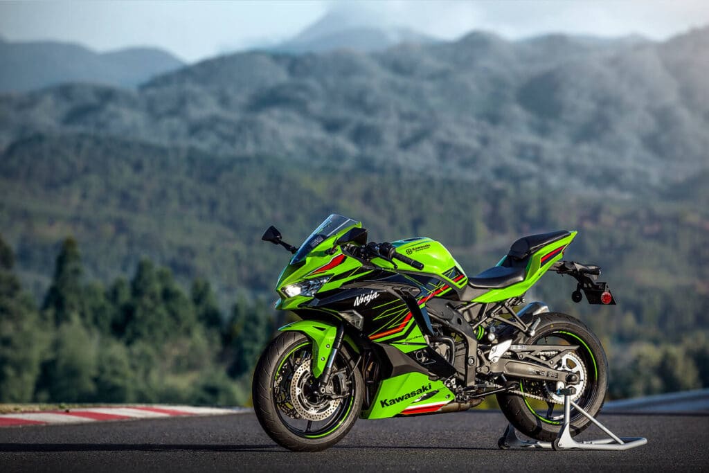 ZX-4R